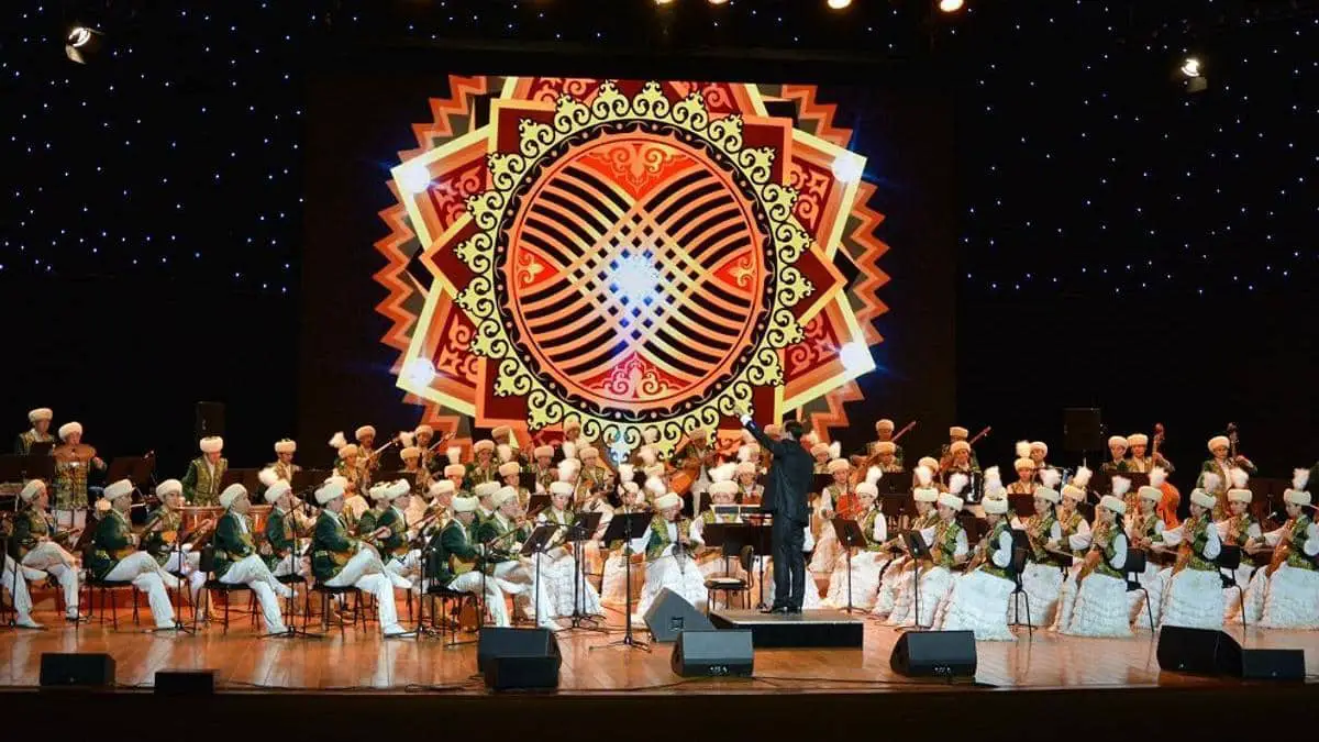 Kambarkan Folk Ensemble / Камбаркан фольклордук ансамбл